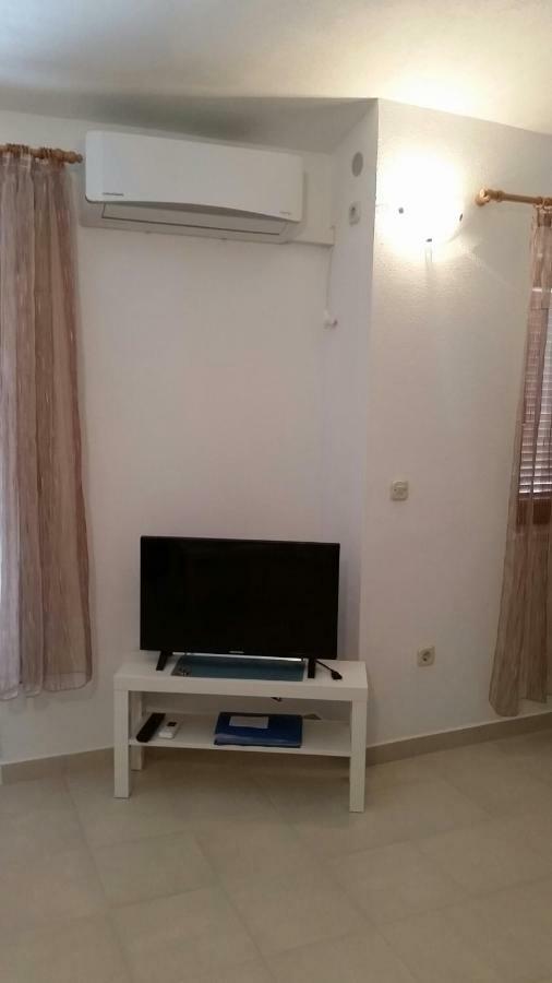 Apartman Ivanica يزيرا المظهر الخارجي الصورة